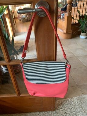 Thirty One Coral Pink Shoulder Bag with Striped Flap